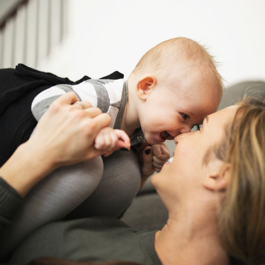 Roos Wraps: Baby Wrap that Supports Healthy Development & Postpartum Recovery